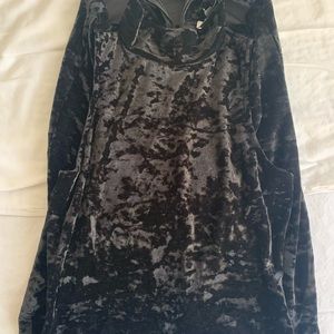 Paulines Velvet MIDI Dress